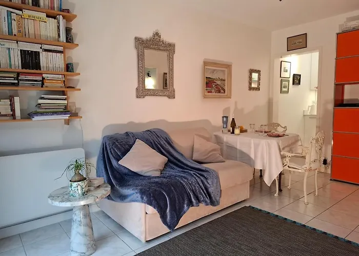 Entre Et Foret Apartment